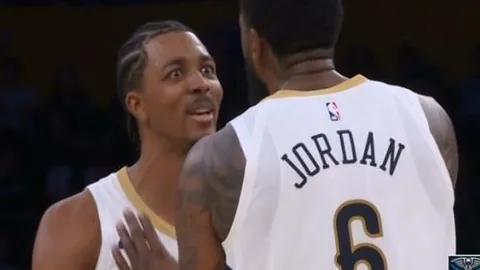 范戴克巅峰较量：挑战顶级边锋，布拉德利尽显卓越风采