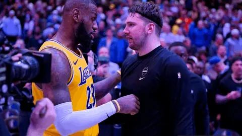 38岁老将瓦尔迪庆生夜独中三元，赛季19场贡献10球3助攻状态爆棚